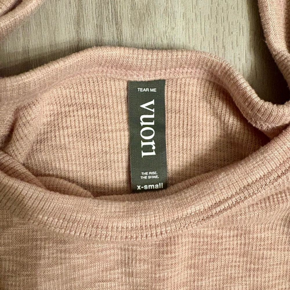 Vuori Peach Tank Top - Picture 2 of 4